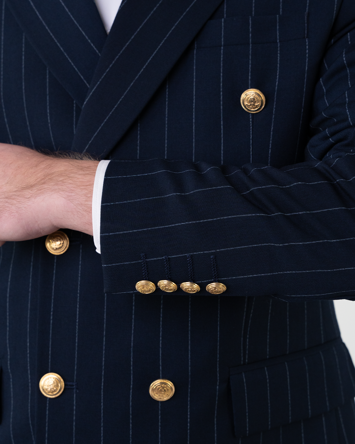 (product) Costum Barbati Bleumarin Dungi la Doua Randuri de nasturi Tailored Fit Cfg322